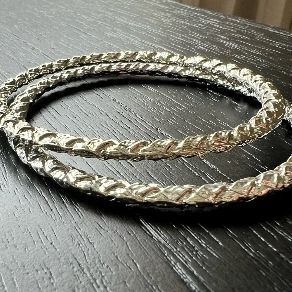 Vera Wang Silver Toned Vintage Skinny Stackable Bangle Bracelets Set of Two - OS